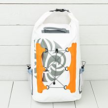 Vattentät ryggsäck med scoutsymbolen. Rymmer 30 liter