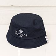 Bucket hat med texten The outdoor type