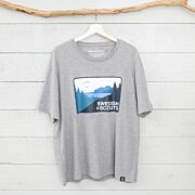 T-shirt SCOUTS Grå hängande på en galge