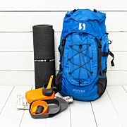 Startkit Scout är ett kit som innehåller en ryggsäck 40 liter, liggunderlag i skumgummi och en komplett matlåda med kåsa, spork och tallrik.